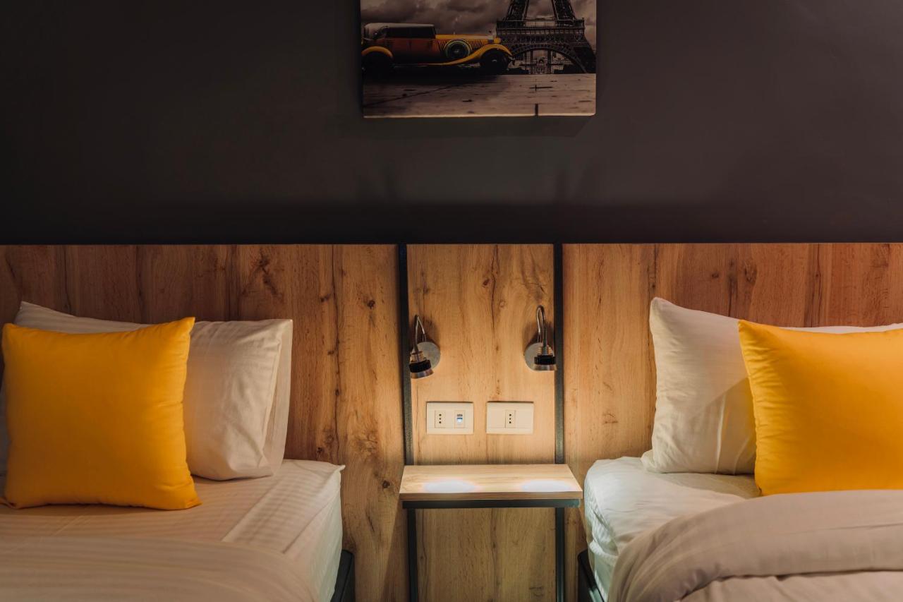 Baden Hotel Suites Амман Экстерьер фото