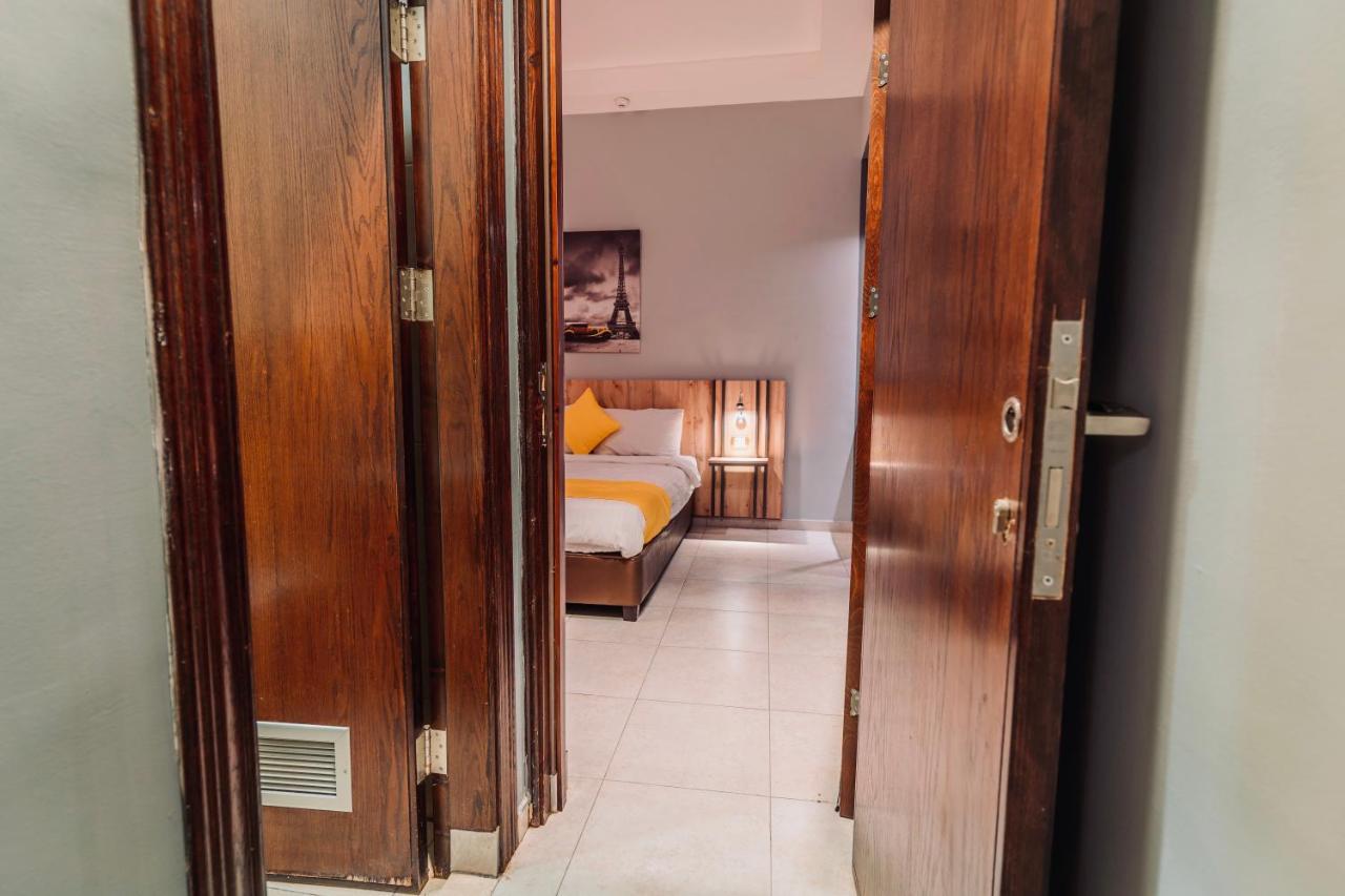 Baden Hotel Suites Амман Экстерьер фото