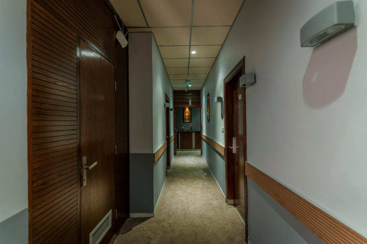 Baden Hotel Suites Амман Экстерьер фото