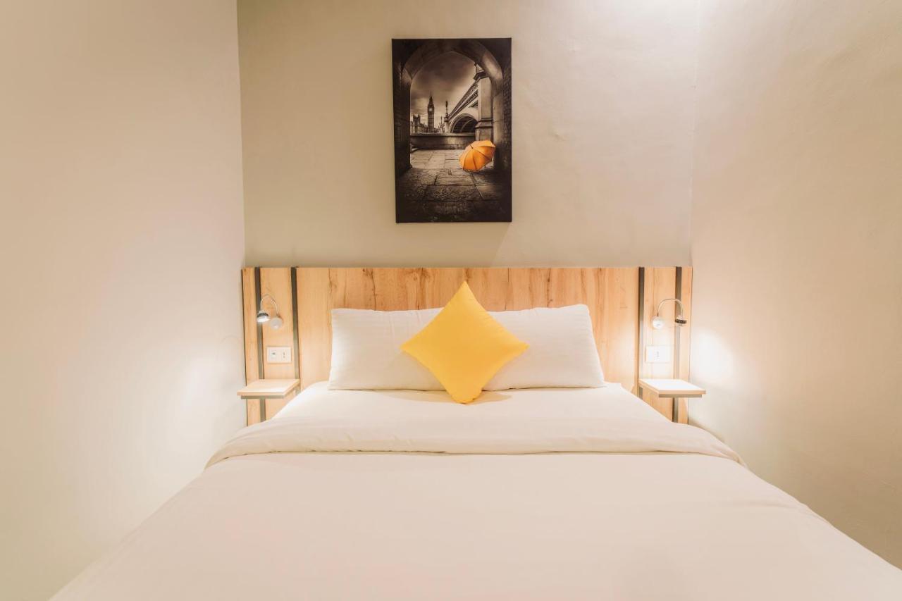Baden Hotel Suites Амман Экстерьер фото