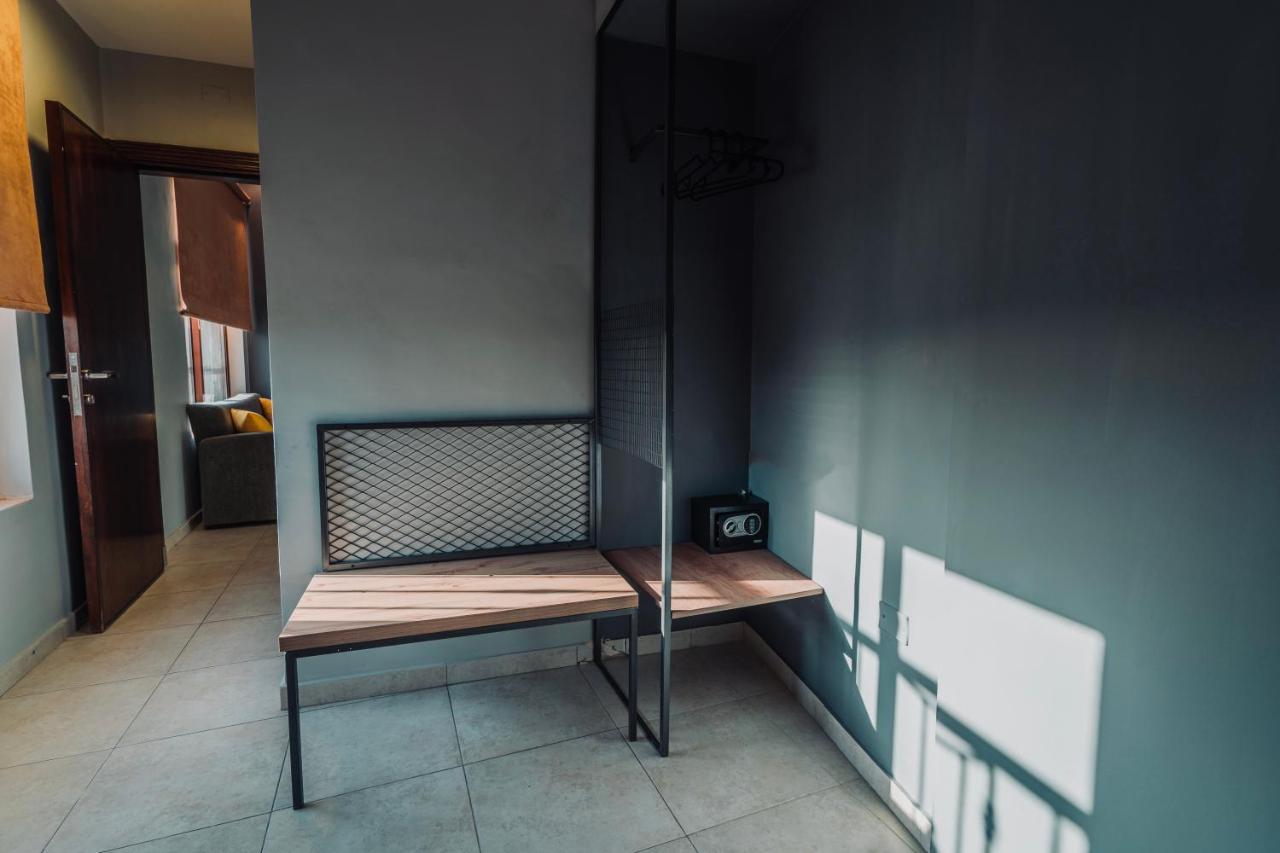Baden Hotel Suites Амман Экстерьер фото