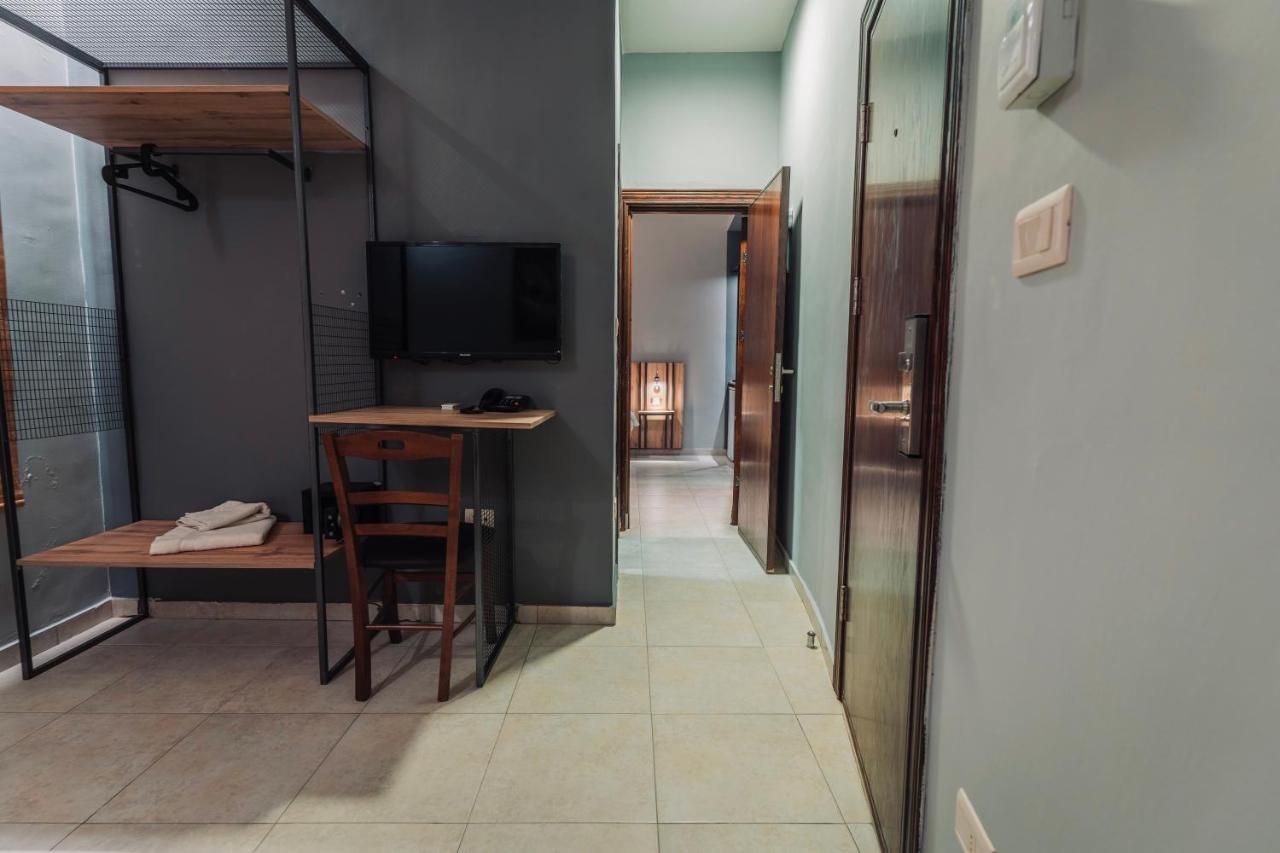 Baden Hotel Suites Амман Экстерьер фото