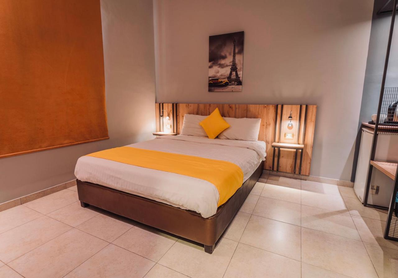 Baden Hotel Suites Амман Экстерьер фото